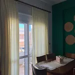 Ledi Seaview Apartament2 アパート *